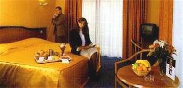 Ramada Остенде Экстерьер фото